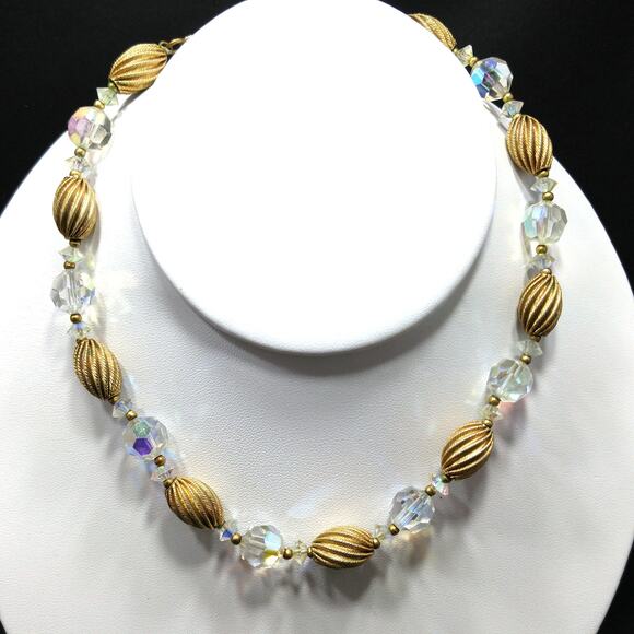 Lisner Aurora Borealis Crystal Beaded Necklace Gold Tone 1950s Vintage Jewelry - Picture 3 of 10